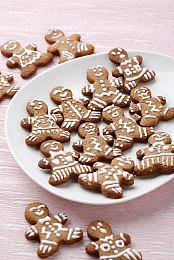 外媒评15款体验糟糕的FPS 《红霞岛》在列